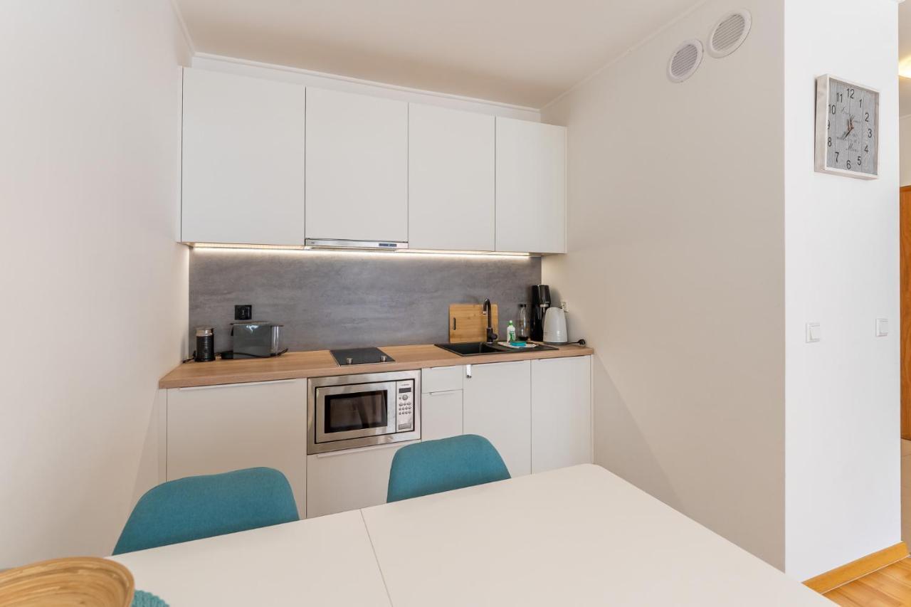 Aqua Marina Plaza-Basen Apartment เมียนซิดดรอแย ภายนอก รูปภาพ